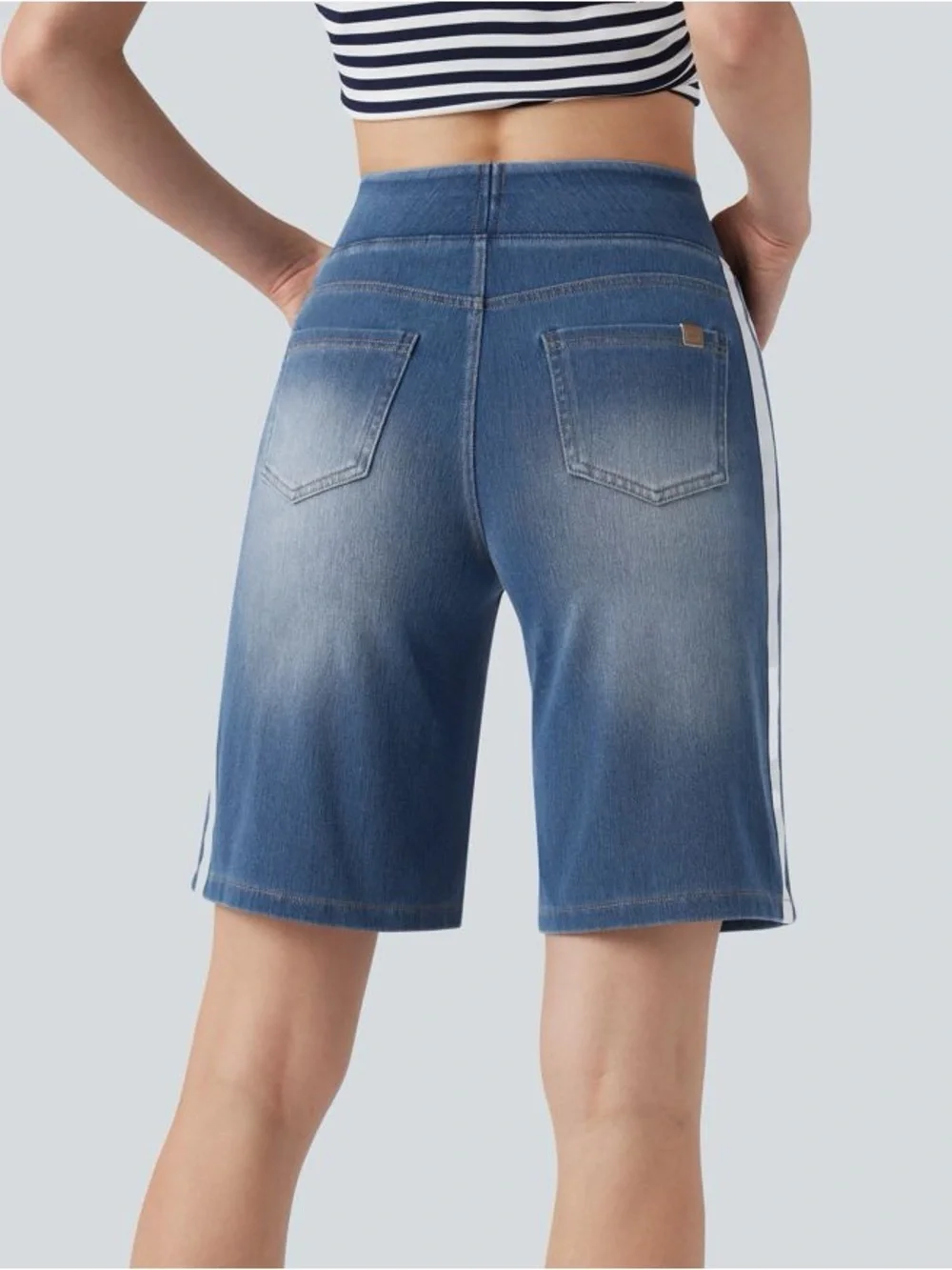 Halara Flex™ High Waisted Stripe Denim Baggy Bermuda Shorts with Pockets xs